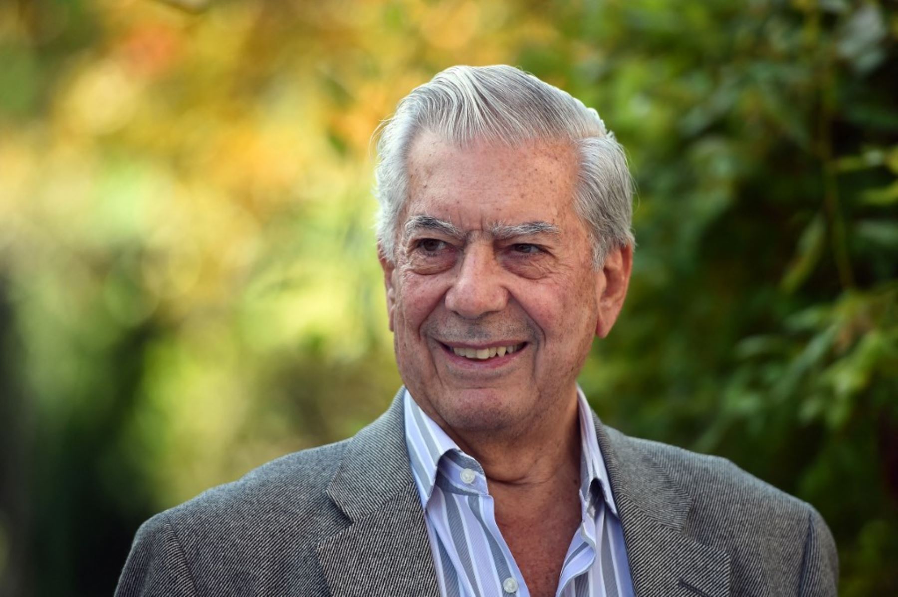 Hoy fue declarado Duelo Nacional por la partida de Vargas Llosa